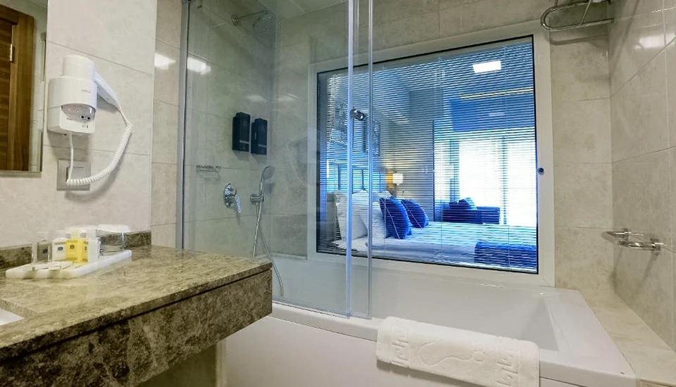 هتل بست وسترن پریمیر کارشیاکا ازمیر